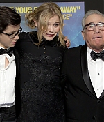 chloemoretzfancom048.jpg