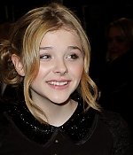 chloemoretzfancom064.jpg