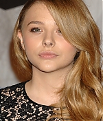 chloemoretzfancom022.JPG