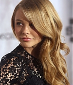 chloemoretzfancom039.jpg