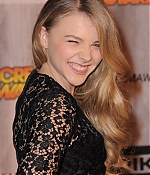 chloemoretzfancom050.jpg