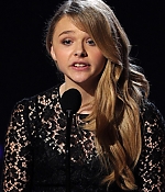 chloemoretzfancom053.jpg