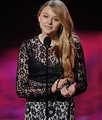 chloemoretzfancom056.jpg