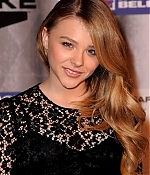 chloemoretzfancom077.jpg