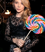 chloemoretzfancom081.jpg