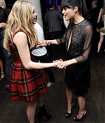 chloemoretzfancom003.jpg