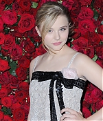 chloemoretzfancom006.jpg