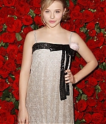 chloemoretzfancom047.jpg