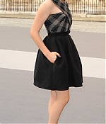 chloemoretzfancom019.jpg