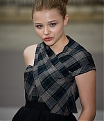 chloemoretzfancom031.jpg