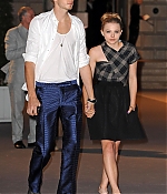 chloemoretzfancom036.jpg