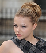 chloemoretzfancom041.jpg