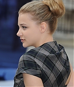 chloemoretzfancom042.jpg