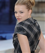 chloemoretzfancom044.jpg