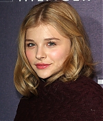 Filename=chloemoretzfancom001.jpg
Filesize=1734KiB
Dimensions=2960x4200
Date added=Dec 09, 2011 chloemoretzfancom001.jpg