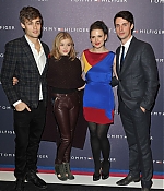 Filename=chloemoretzfancom025.jpg
Filesize=94KiB
Dimensions=425x600
Date added=Dec 09, 2011 chloemoretzfancom025.jpg