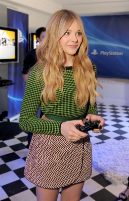Click to view full size image
==============
chloemoretzfancom057.jpg chloemoretzfancom057.jpg