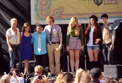 chloemoretzfancom094.jpg