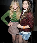 chloemoretzfancom035.jpg