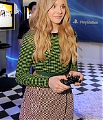 chloemoretzfancom057.jpg