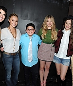chloemoretzfancom083.jpg