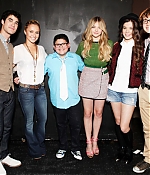 chloemoretzfancom084.jpg