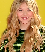 chloemoretzfancom103.jpg