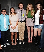 chloemoretzfancom139.jpg