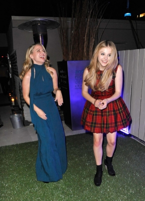 Click to view full size image
==============
chloemoretzfancom008.jpg chloemoretzfancom008.jpg