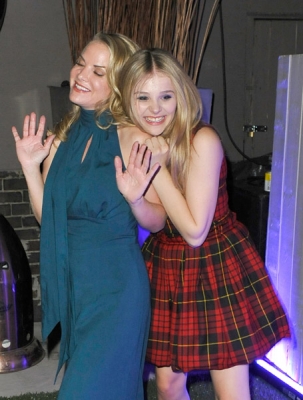 Click to view full size image
==============
chloemoretzfancom011.jpg chloemoretzfancom011.jpg