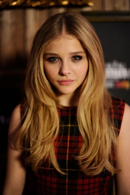 Click to view full size image
==============
chloemoretzfancom016.jpg chloemoretzfancom016.jpg