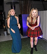 chloemoretzfancom008.jpg