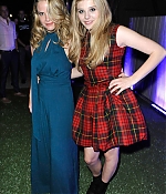 chloemoretzfancom010.jpg
