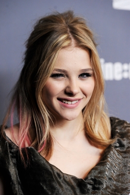 Click to view full size image
==============
chloemoretzfancom28.jpg chloemoretzfancom28.jpg