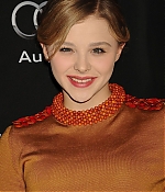chloemoretzfancom006.jpg