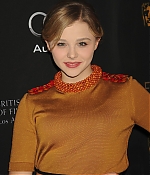 chloemoretzfancom007.jpg