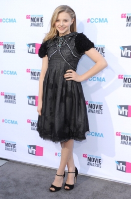 chloemoretzfancom065.jpg