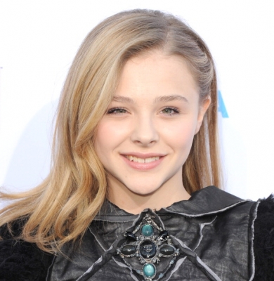 chloemoretzfancom087.jpg