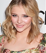 chloemoretzfancom65.JPG