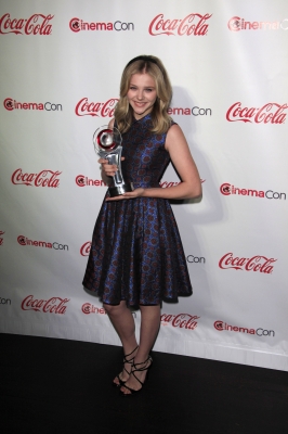 Click to view full size image
==============
chloemoretzfancom150.jpg chloemoretzfancom150.jpg