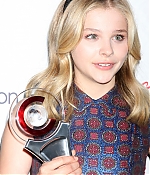 chloemoretzfancom91.jpg