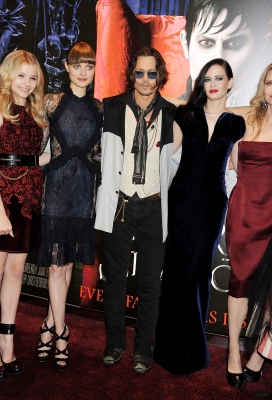 Click to view full size image
==============
chloemoretzfancom244.jpg chloemoretzfancom244.jpg