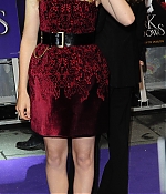 chloemoretzfancom052.jpg