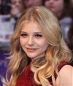 chloemoretzfancom113.jpg