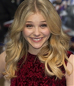 chloemoretzfancom165.JPG