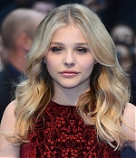 chloemoretzfancom228.jpg