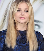 chloemoretzfancom033.jpg