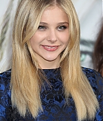 chloemoretzfancom040.jpg
