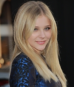 chloemoretzfancom077.jpg