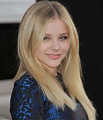 chloemoretzfancom079.jpg